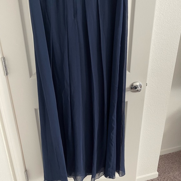 David’s Bridal Crinkle Chiffon Dress with Cascade Skirt, Color Marine, Size 18 - Picture 7 of 11